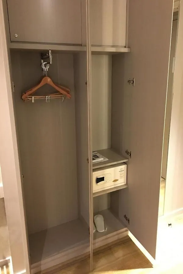Holiday Inn Express Hong Kong Mongkok By Ihg Hotel