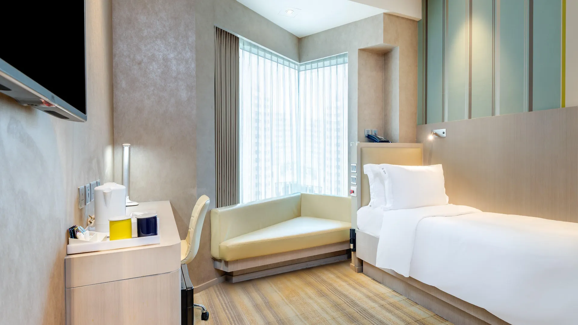 Holiday Inn Express Hong Kong Mongkok By Ihg