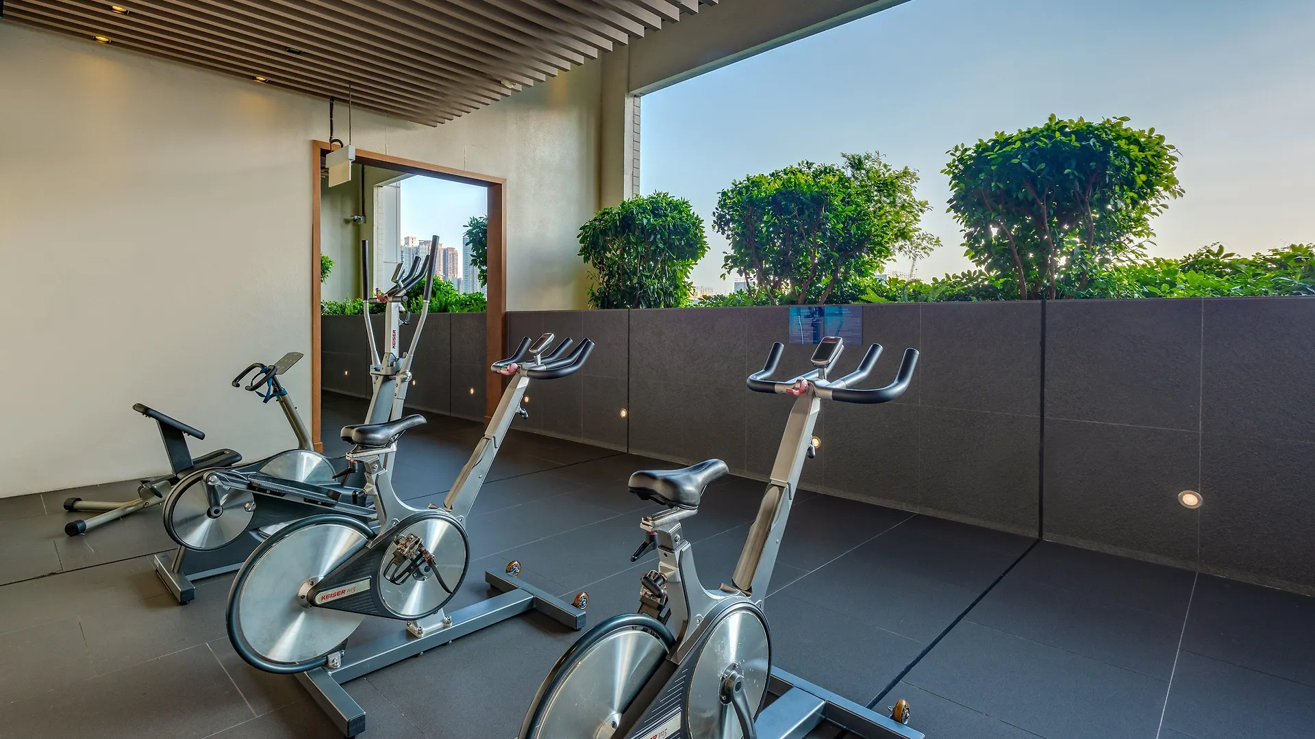 Hotel Holiday Inn Express Hong Kong Mongkok By Ihg